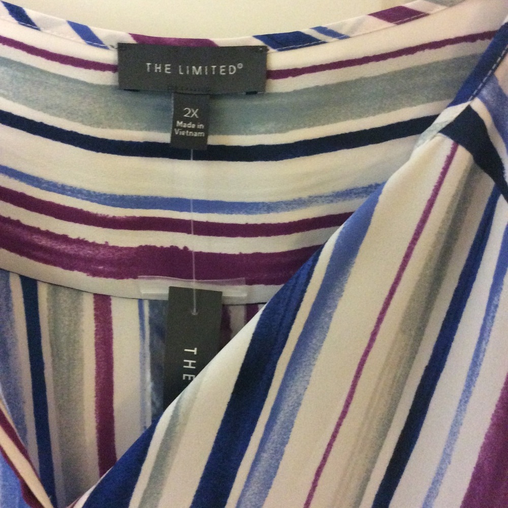 Limited blouse NWT